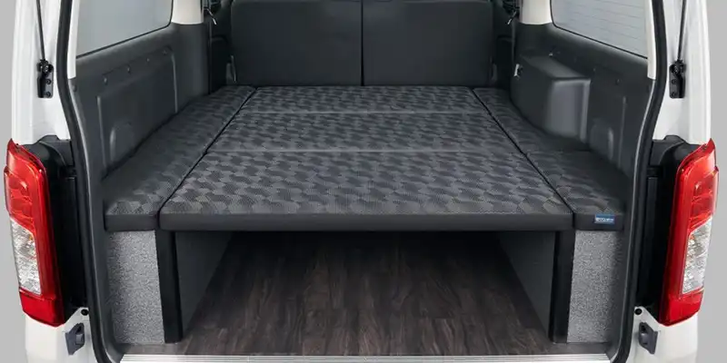 こちらのグレードでは、オプションでベッドシステムを追加可能です