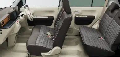 スズキ アルトラパンLCのグレードごとの内装