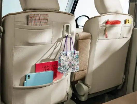 シートバックアッパーポケット