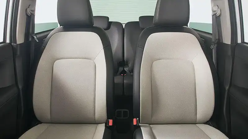 運転席・助手席まわり