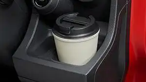 ドリンクホルダーと小物入れ