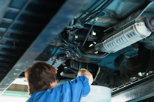 安い中古車の落とし穴！見えない費用に注意