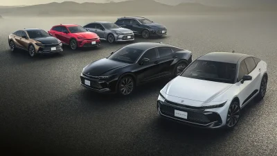 クラウン誕生70周年を記念したトヨタ「クラウンクロスオーバー」特別仕様車！！解説