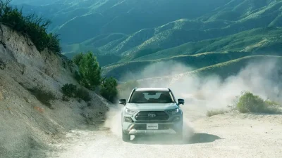 RAV4の内装についてグレードごとにご紹介！人気の秘密は？