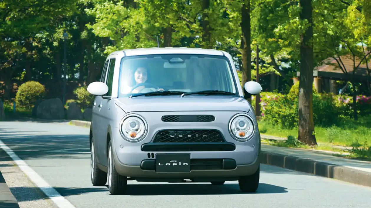 スズキ アルトラパンLCの特徴は？内装や収納力はどのくらい？人気の秘密を徹底解説